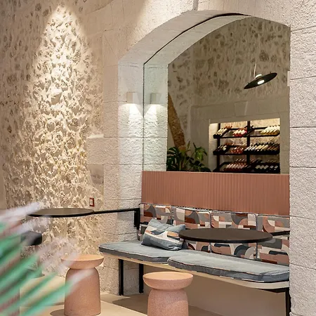 Faedra Hotel